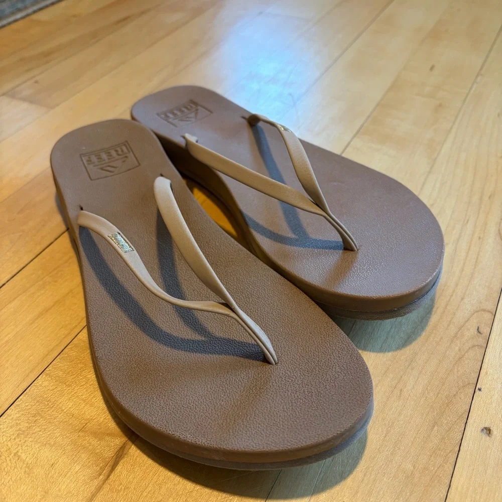 Reef Slim Cushion Flip Flop - Picture 6 of 9